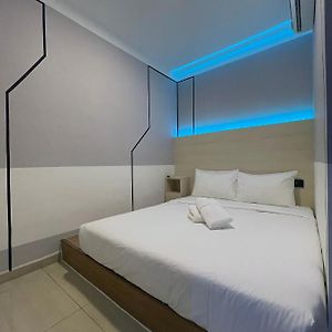 Bilik standard berdua